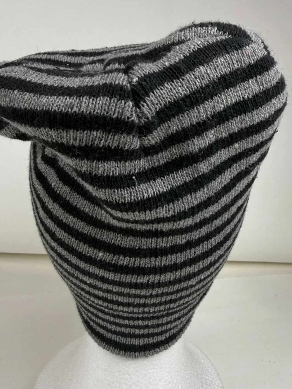 Black Grey Striped Slouchy Beanie Knit Hat Winter Unisex OSFM RN 121229